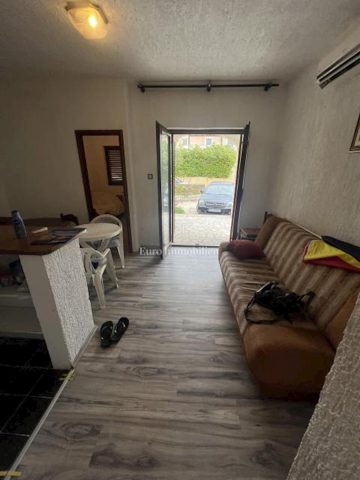 Hiša Naprodaj - Zadarska Pag - foto 2/25