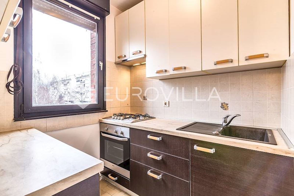 Appartement À louer - GRAD ZAGREB ZAGREB