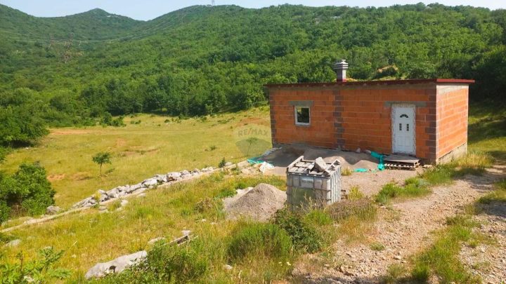 Casa in vendita 32 m² – Škrljevo