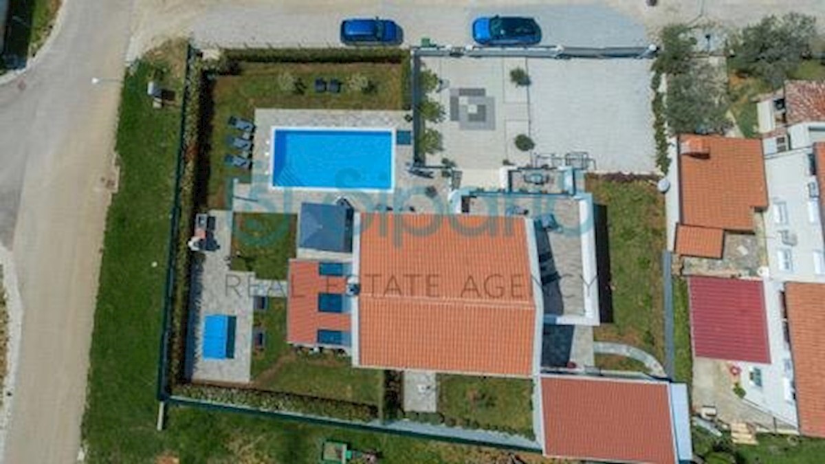 House For sale - ISTARSKA VIŠNJAN