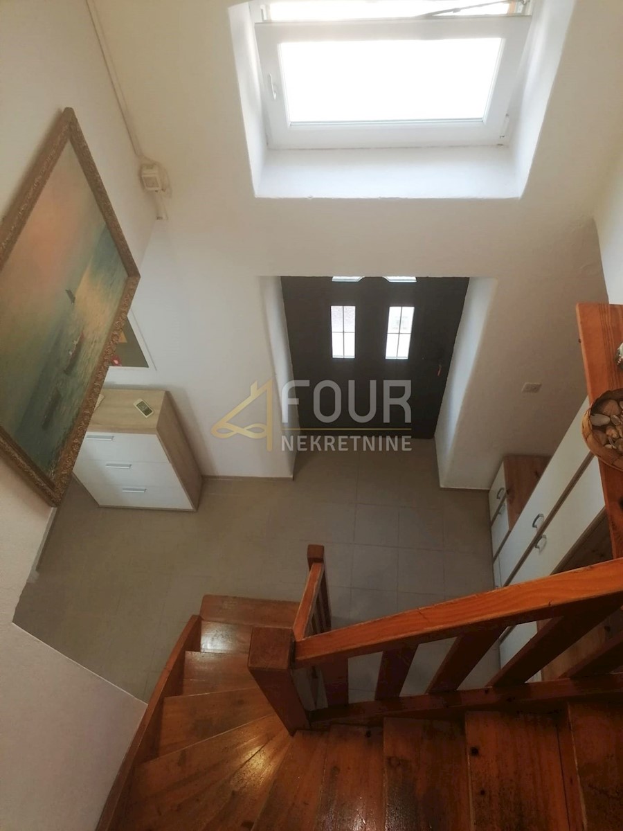Apartment Zu verkaufen - PRIMORSKO-GORANSKA MALI LOŠINJ