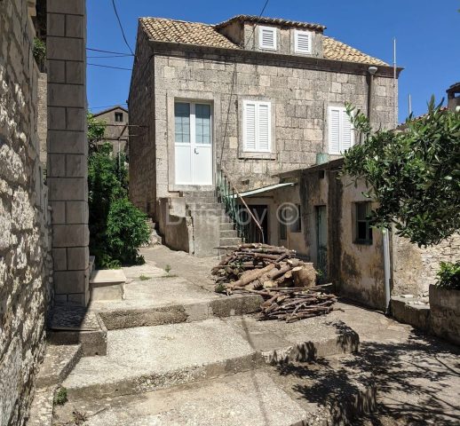 Hiša na predaj 123 m² – Račišće