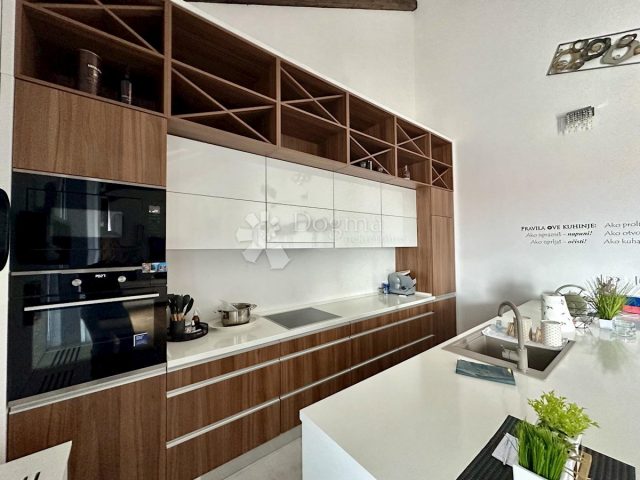 Apartmán na predaj 140 m² – Vodice