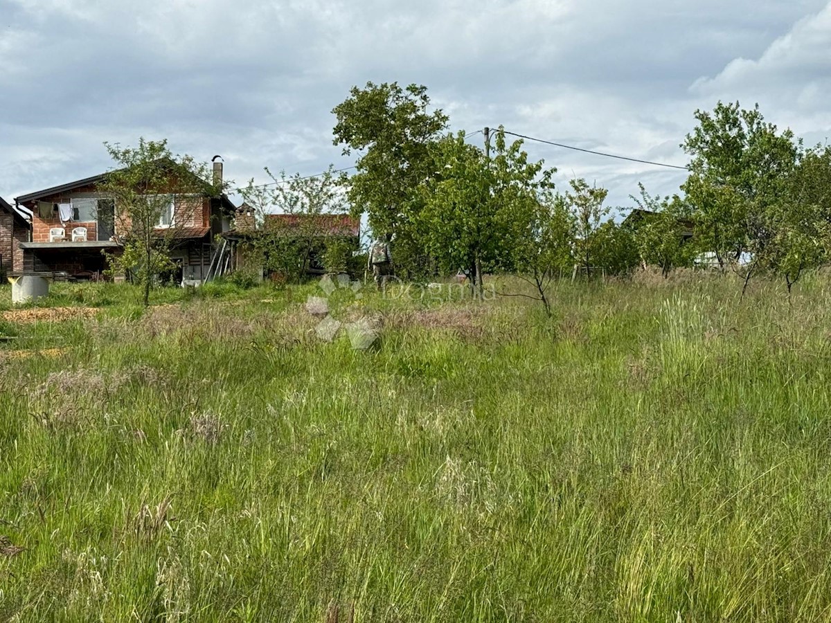 Kuća Na prodaju - ZAGREBAČKA VRBOVEC