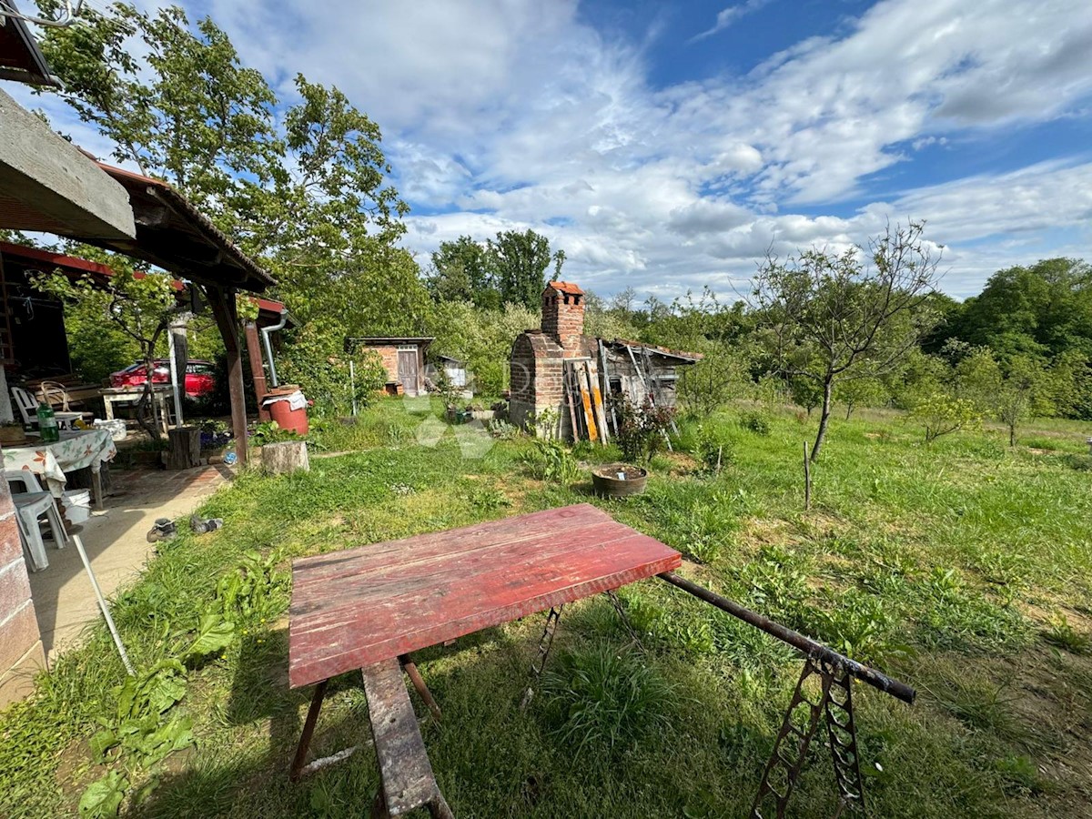 Kuća Na prodaju - ZAGREBAČKA VRBOVEC