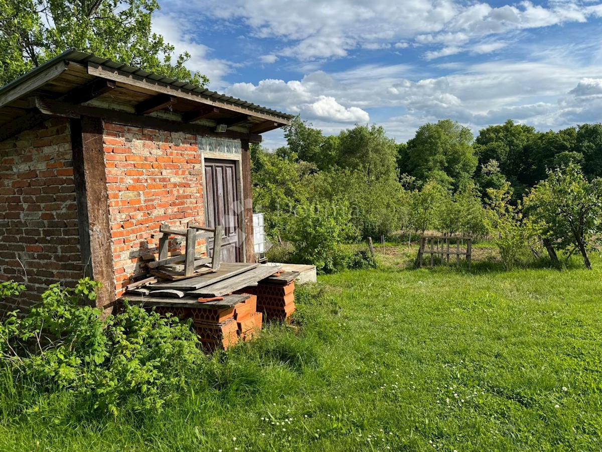 Kuća Na prodaju - ZAGREBAČKA VRBOVEC