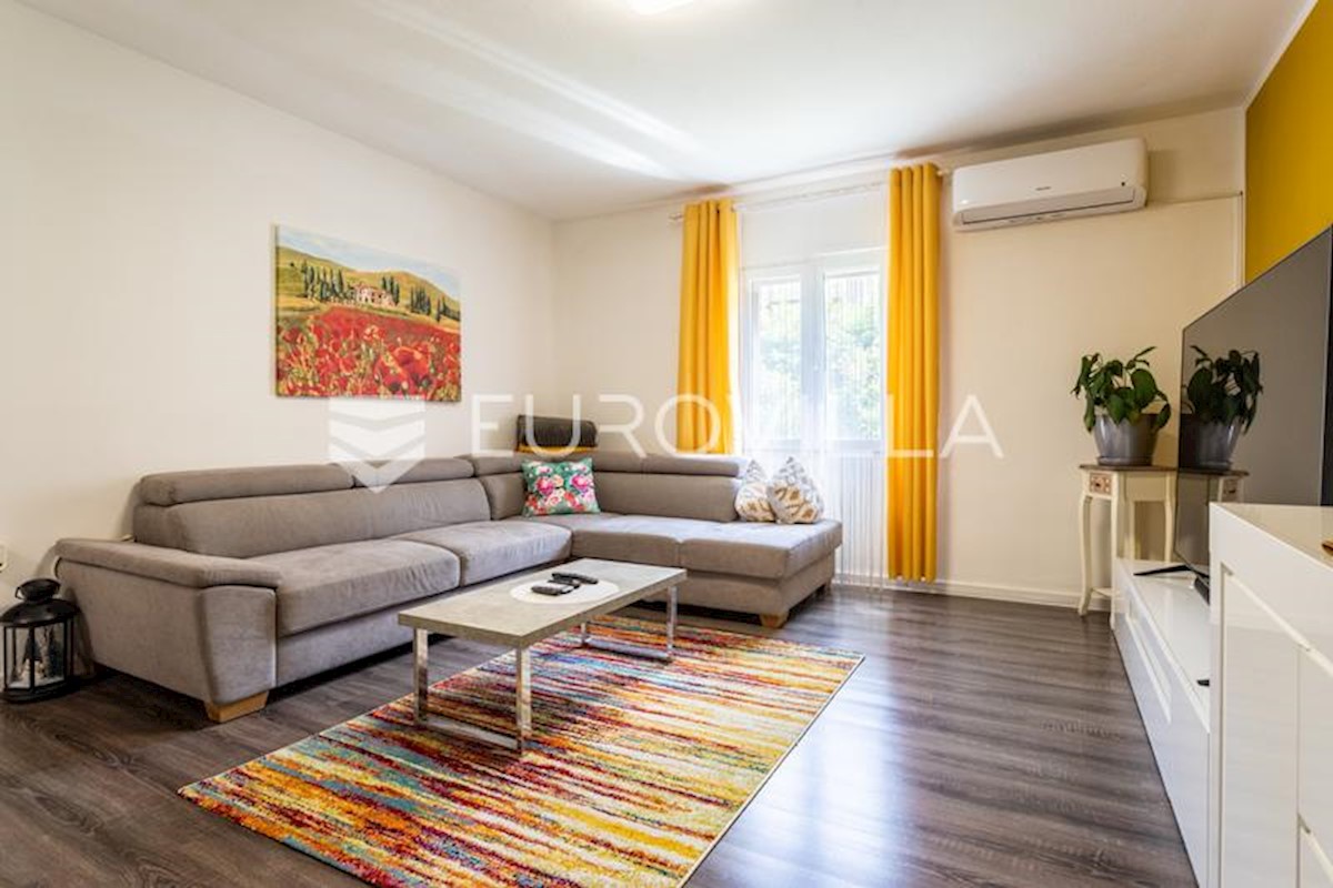 Flat For sale - SPLITSKO-DALMATINSKA SPLIT