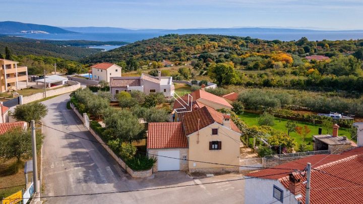 House for sale 207 m² – Kavran