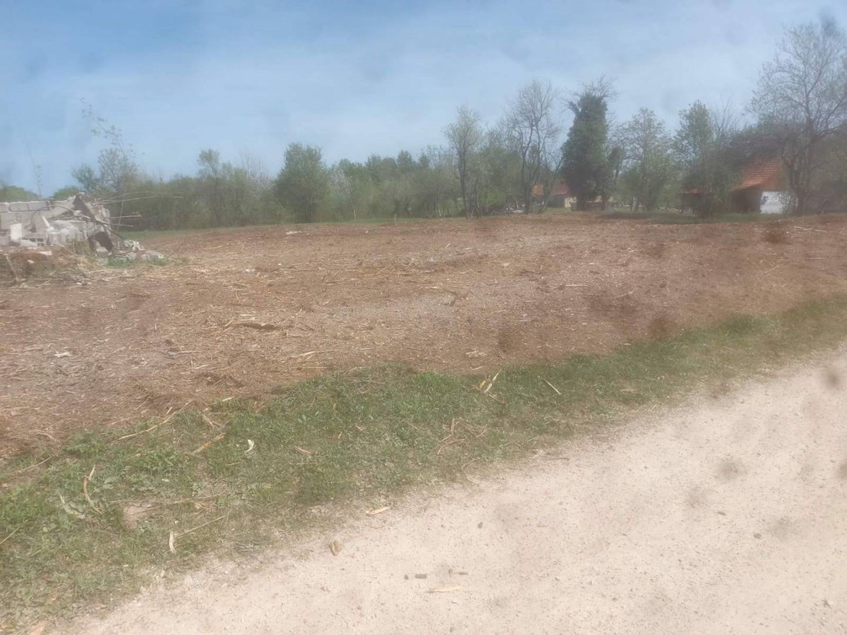 Land For sale - KARLOVAČKA SLUNJ