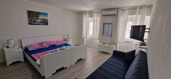 Hiša Naprodaj - Primorsko-goranska Crikvenica - foto 2/12