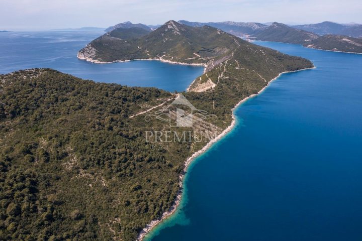 Terrain à vendre 27901 m² – Broce