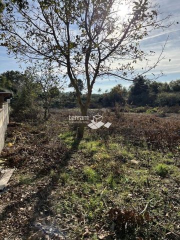 Pozemok na predaj 923 m² – Ližnjan
