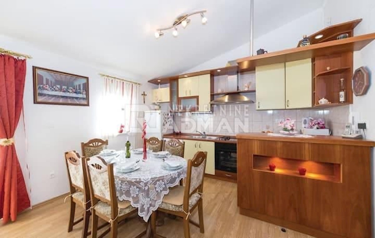 House For sale - SPLITSKO-DALMATINSKA KAŠTELA