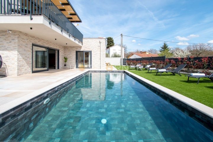 Dům na prodej 198 m² – Poreč