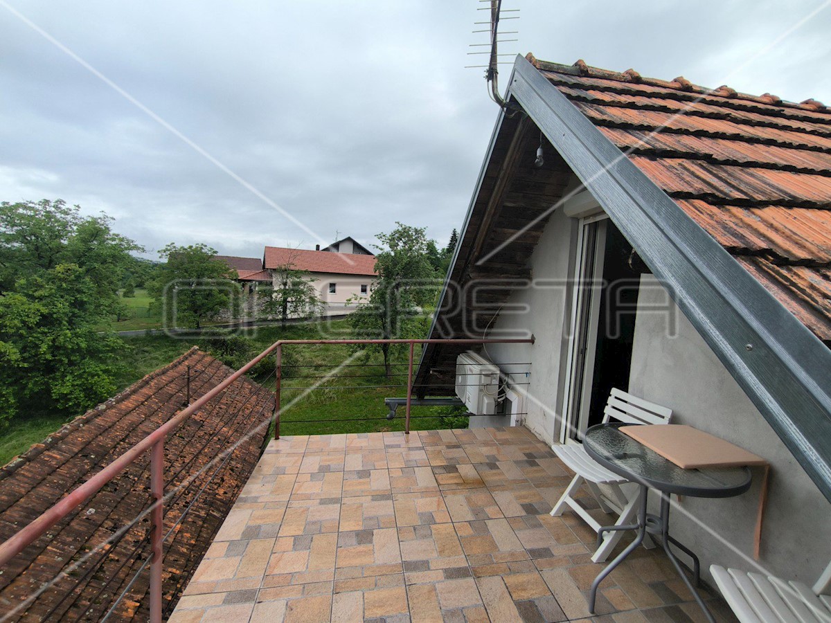 Casa In vendita - KARLOVAČKA OZALJ