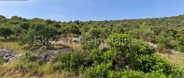 Zemljište na prodaju 625 m² – Vinišće