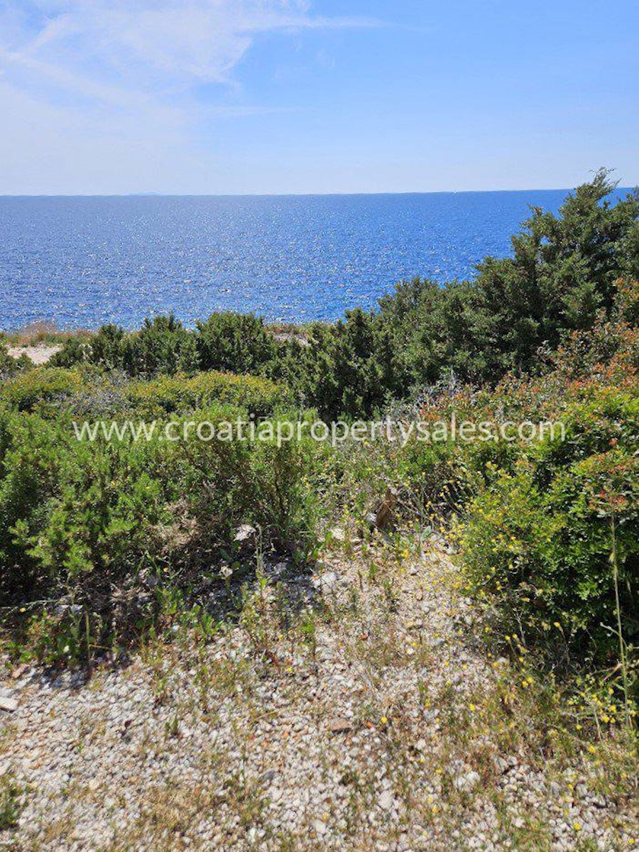 Land For sale - SPLITSKO-DALMATINSKA HVAR