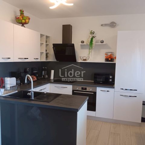 Appartement à louer 81 m² – Kostrena