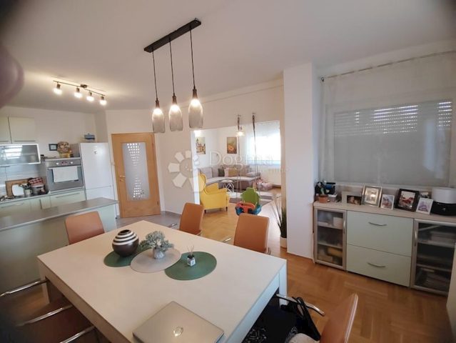 Haus zu verkaufen 320 m² – Botinec