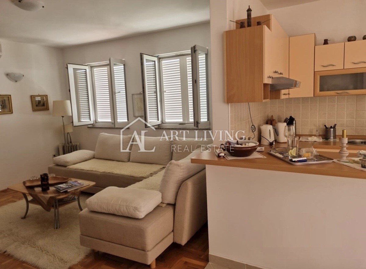 Flat For sale - PRIMORSKO-GORANSKA RAB