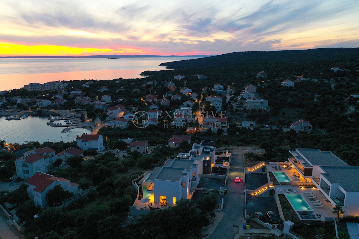 Kuća Na prodaju - LIČKO-SENJSKA NOVALJA