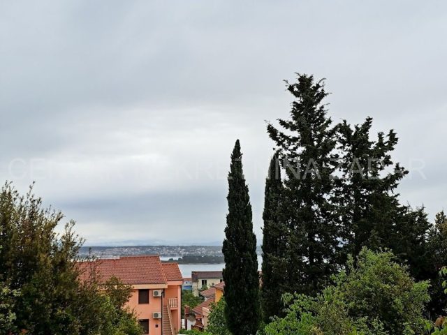 Pozemok na predaj 1685 m² – Kraj