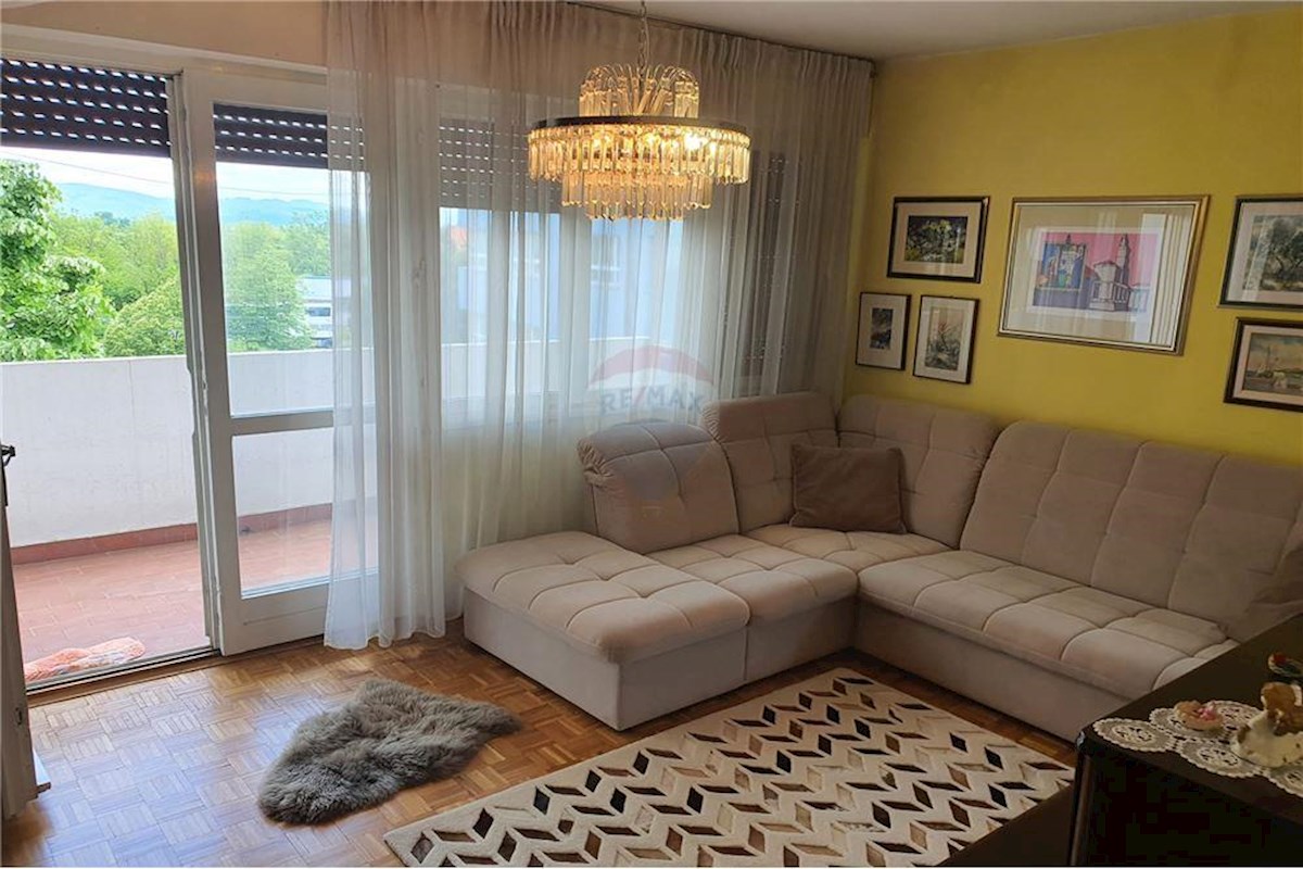 Apartment Zu verkaufen - SPLITSKO-DALMATINSKA SINJ