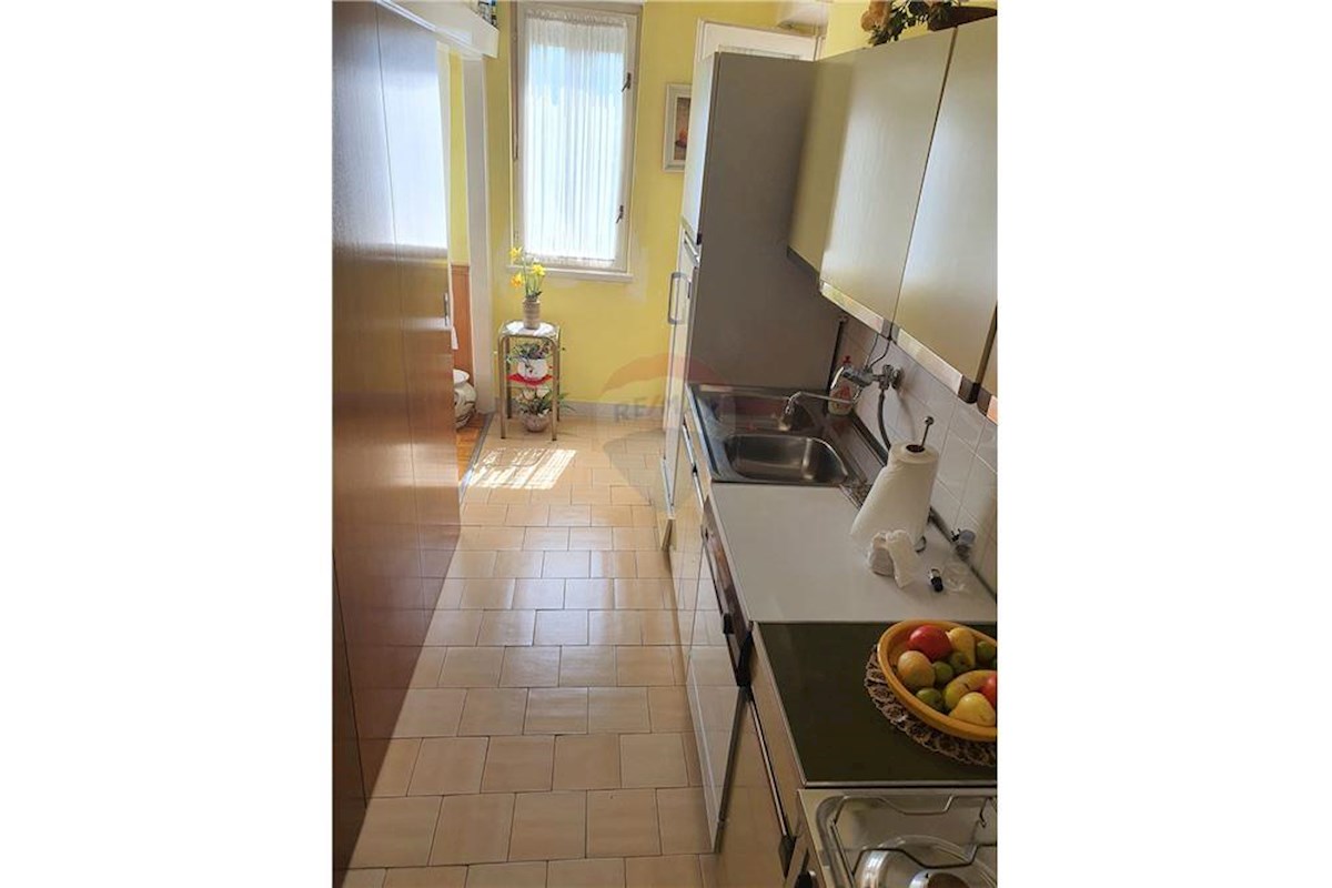 Apartment Zu verkaufen - SPLITSKO-DALMATINSKA SINJ