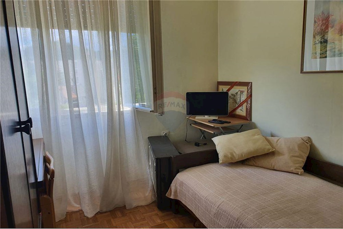 Apartment Zu verkaufen - SPLITSKO-DALMATINSKA SINJ