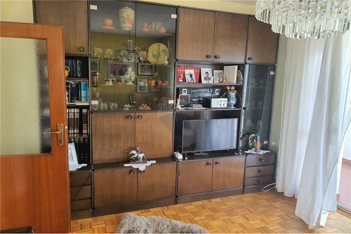 Apartment Zu verkaufen - SPLITSKO-DALMATINSKA SINJ