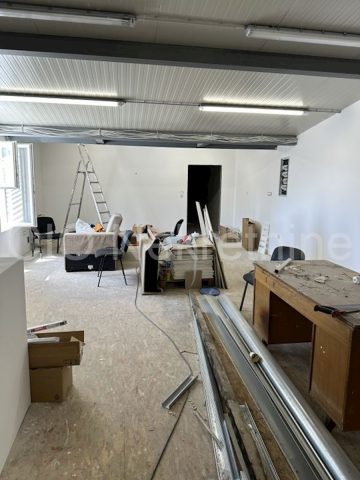 Poslovni prostor na prodaju 450 m² – Stinice
