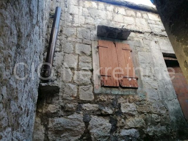 Dom na predaj 70 m² – Kaštel Lukšić