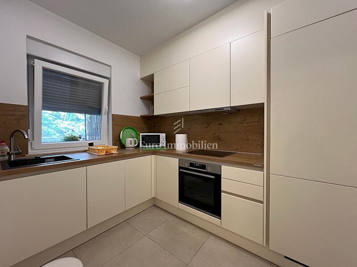 Apartmán Na predaj - SPLITSKO-DALMATINSKA PODGORA