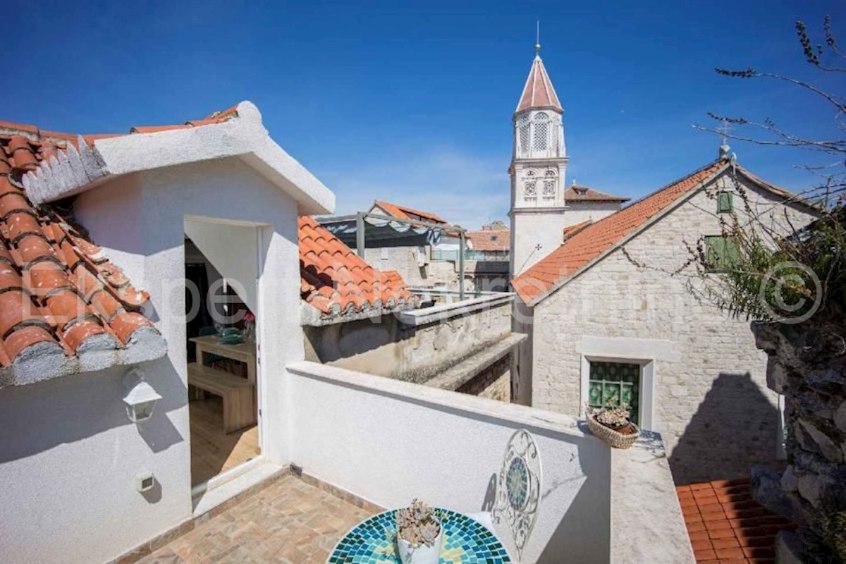 Casa In vendita - SPLITSKO-DALMATINSKA TROGIR