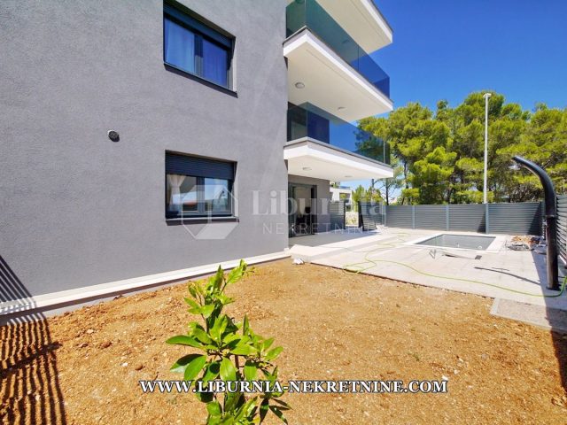 Apartma Naprodaj - Primorsko-goranska Krk - foto 2/33