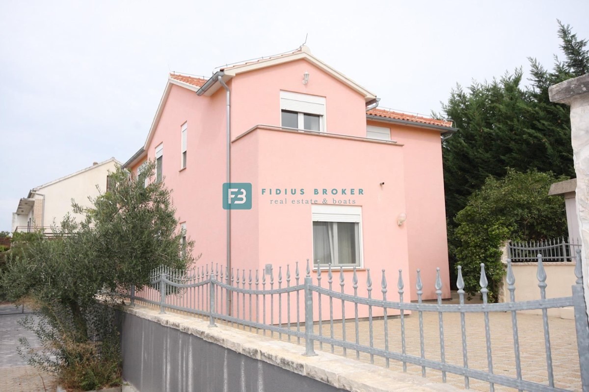 Haus Zu verkaufen - ŠIBENSKO-KNINSKA VODICE