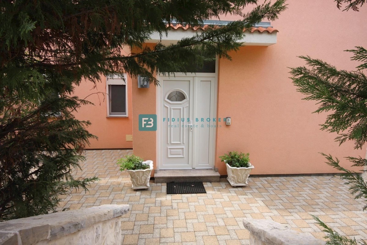 Casa In vendita - ŠIBENSKO-KNINSKA VODICE