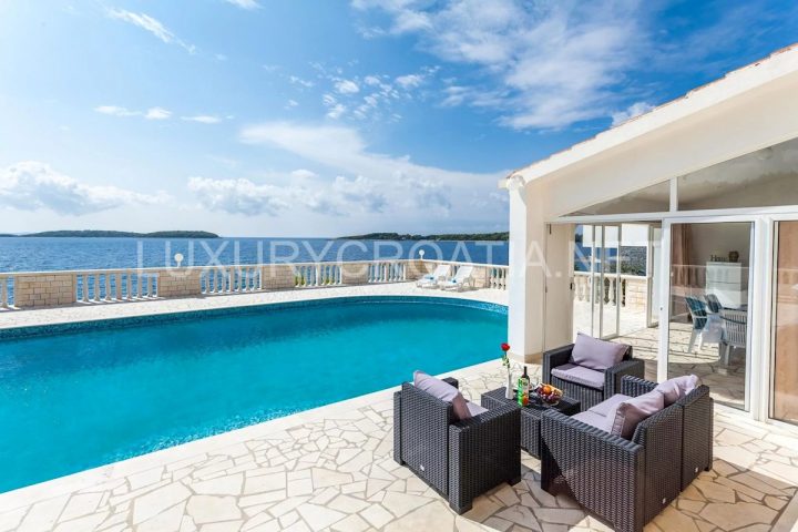 House for sale 450 m² – Prižba