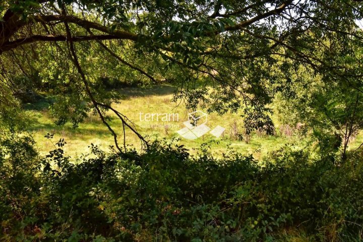 Land for sale 9270 m² – Štokovci