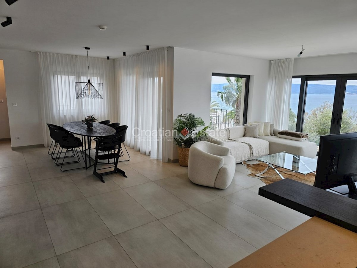 Casa In vendita - SPLITSKO-DALMATINSKA PODSTRANA