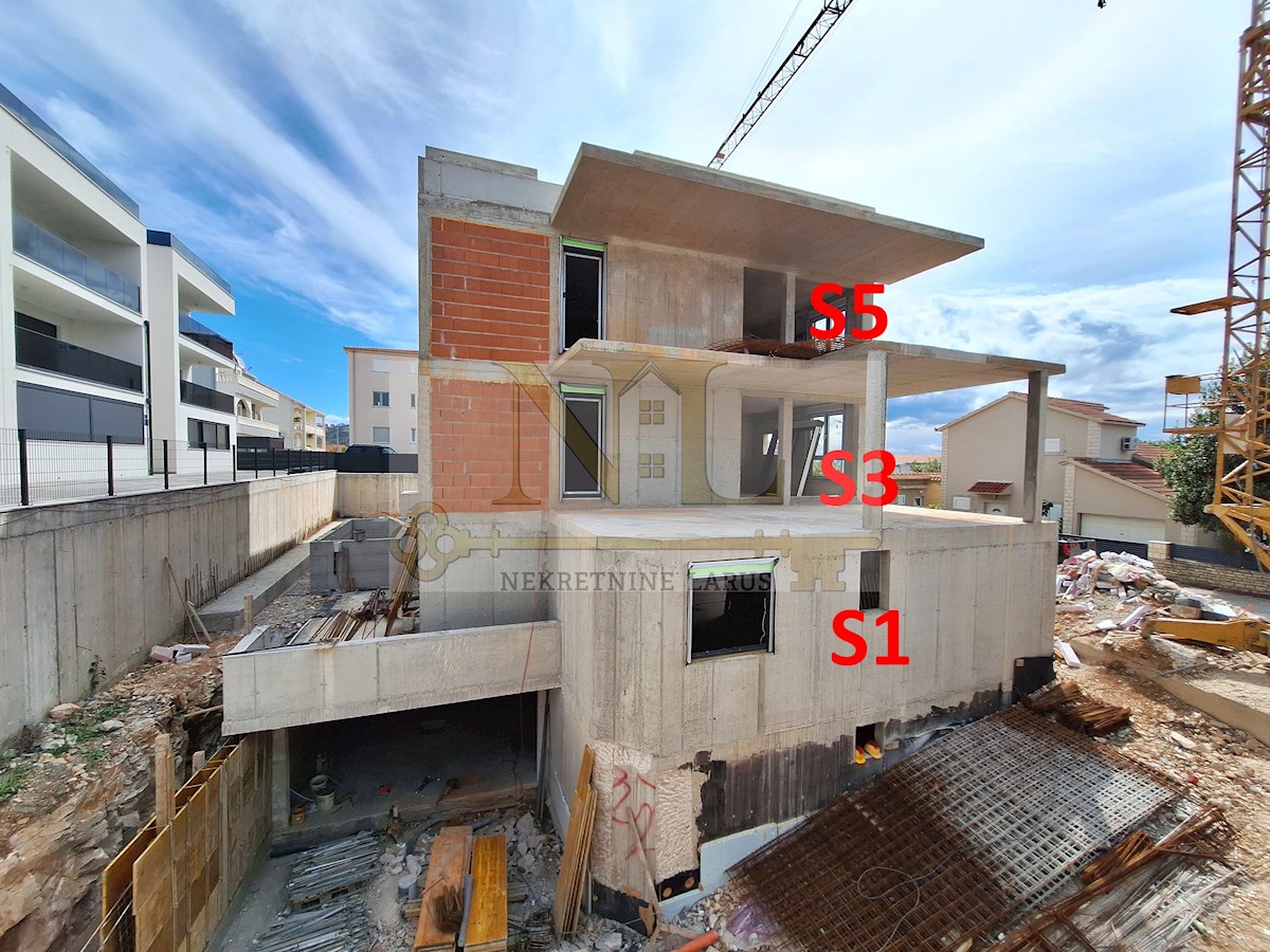 Flat For sale - SPLITSKO-DALMATINSKA ČIOVO