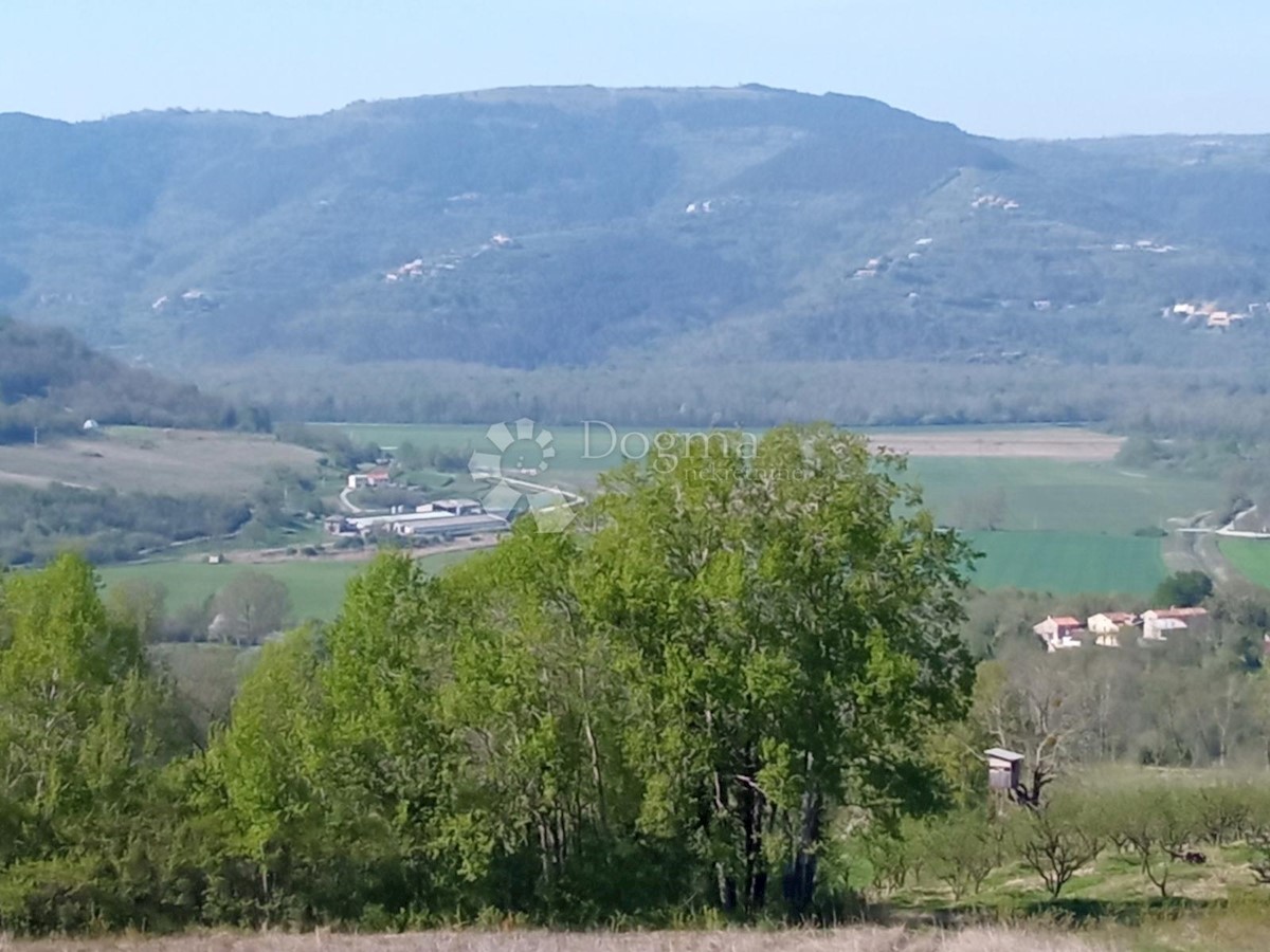 Grundstück Zu verkaufen - ISTARSKA MOTOVUN