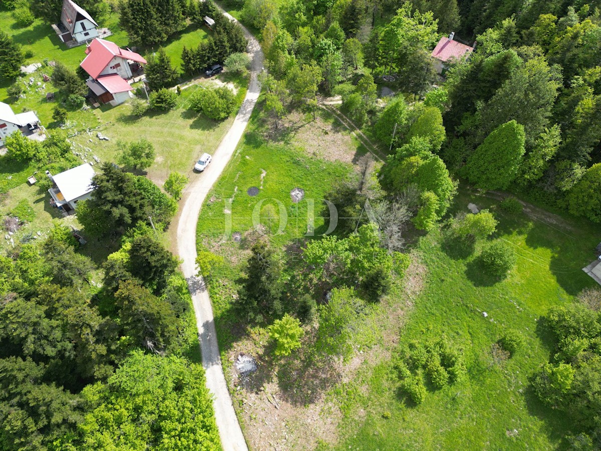 Zemljište Na prodaju - PRIMORSKO-GORANSKA VINODOLSKA OPĆINA