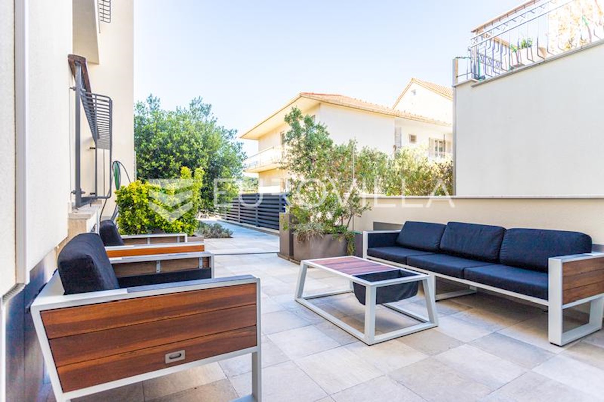 Apartment Zu verkaufen - SPLITSKO-DALMATINSKA HVAR