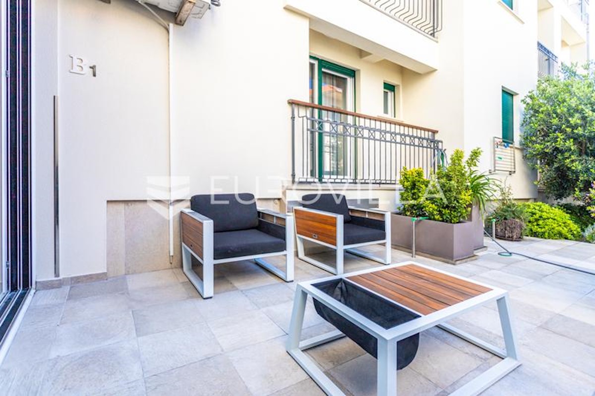 Apartment Zu verkaufen - SPLITSKO-DALMATINSKA HVAR