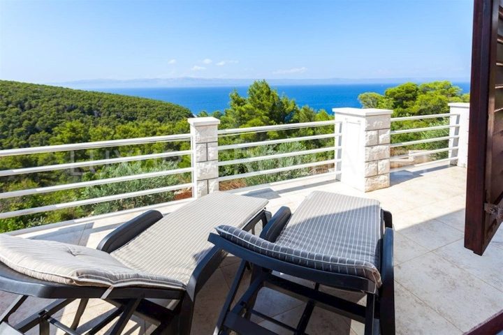 Maison à vendre 150 m² – Vela Luka