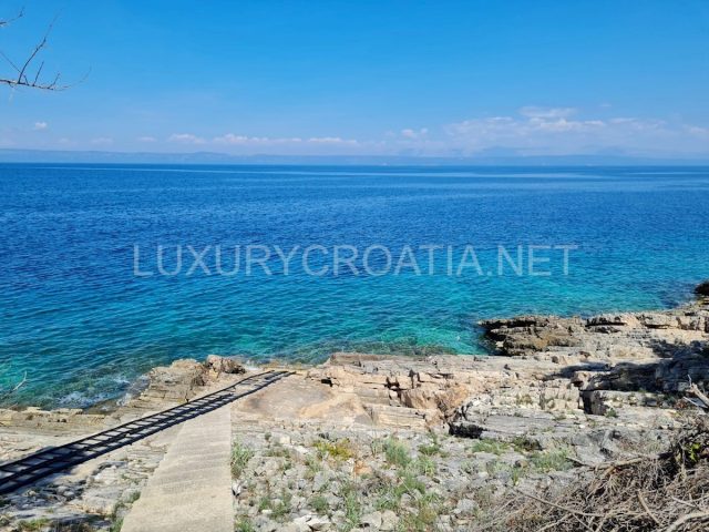 Pozemok na predaj 585 m² – Vela Luka