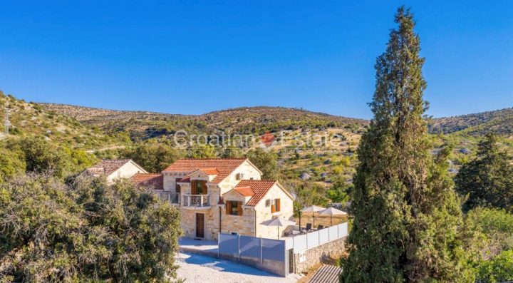 Casa In vendita - Splitsko-dalmatinska Brač - foto 2/24