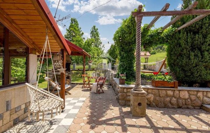Casa in vendita 218 m² – Stari Laz