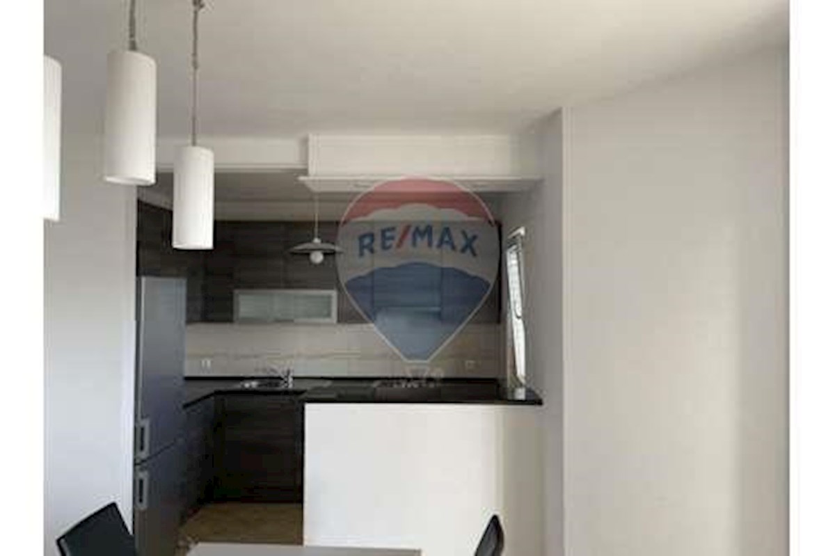 Flat For rent - SPLITSKO-DALMATINSKA SPLIT